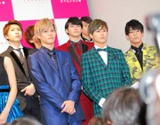 会見に臨む超特急。（写真提供：SDR）