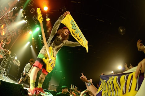 WANIMA（撮影：半田安政[showcase]）