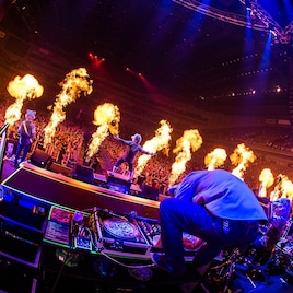 MAN WITH A MISSION、2016年春ツアー東京公演日程を発表