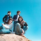 Wienners、5000個のスーパーボールがメンバーに降り注ぐ新曲MV