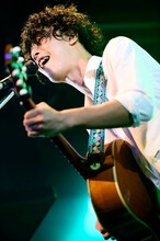 田中和将（Vo, G）（撮影：小原実）