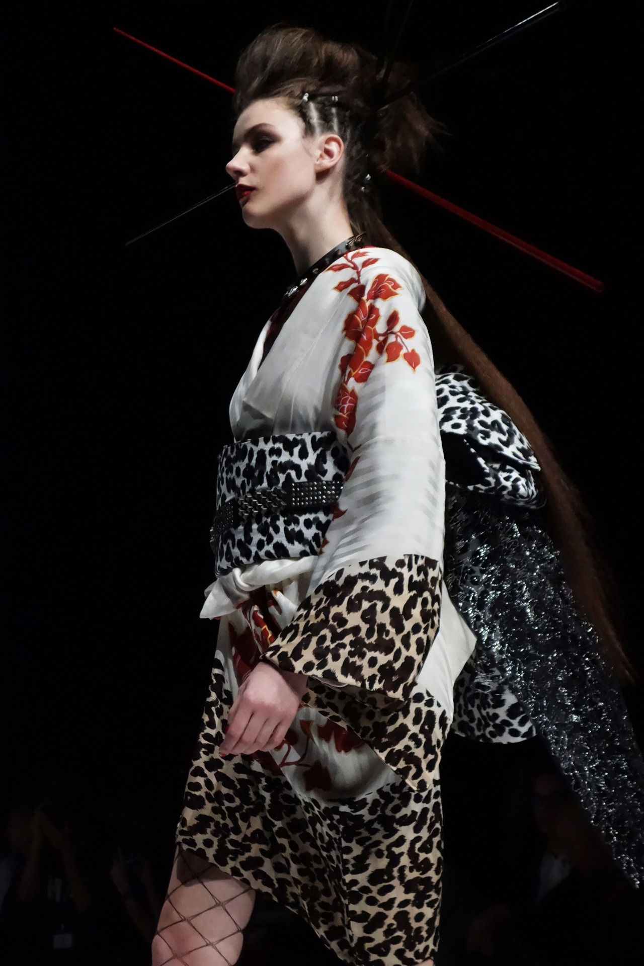 「YOSHIKIMONO FIRST COLLECTION」の様子。