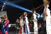 「YOSHIKIMONO FIRST COLLECTION」の様子。