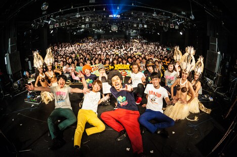 「POWER OF LIFE～ファンカジスタツアー2015～」東京・LIQUIDROOM公演の様子。（撮影：木場ヨシヒト）