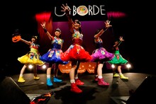 チームしゃちほこ「“約東海3県ホールツアー”チームしゃちほこ ホールツアー2015 さきどりハロウィンパーティー ～あそんでくれないと踊っちゃうぞ～ 今年も行きます、長崎公演」の様子。（写真提供：unBORDE）