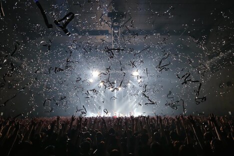 「BABYMETAL WORLD TOUR 2015 in JAPAN」Zepp DiverCity TOKYO公演2日目の様子。（Photo by Taku Fujii）