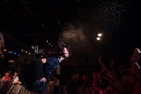 BELLRING少女ハートによるライブの様子。