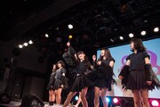 BELLRING少女ハートによるライブの様子。