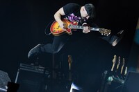 「Out of Control JAPAN Tour 2015」埼玉・さいたまスーパーアリーナ公演よりZebraheadのライブの様子。（Photo by Nobuyuki Kobayashi & Daisuke Sakai）