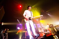 砂川一黄（G）（撮影：山川哲矢）