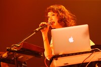 タカハシマイ（Cho, Syn, Per）（撮影：山川哲矢）