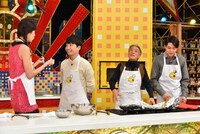 左より森星、星野源、堺正章、吉村崇。 (c)TBS