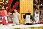 左より森星、星野源、堺正章、吉村崇。 (c)TBS