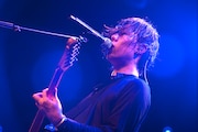 野田洋次郎(Vo, G)(Photo by Abbey Raymonde)