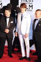 左から瀬下寛之、宮野真守、安藤裕章。