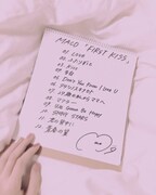 MACO直筆の「FIRST KISS」トラックリスト。