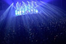 「flumpool LIMITED TOUR 2015『R→LOOF PLAN ～大人の屋根裏計画～』」愛知・Zepp Nagoya公演の様子。（撮影：古渓一道）