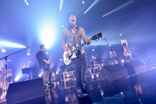 「flumpool LIMITED TOUR 2015『R→LOOF PLAN ～大人の屋根裏計画～』」愛知・Zepp Nagoya公演の様子。（撮影：古渓一道）