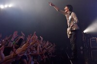 山村隆太（Vo）（撮影：古渓一道）