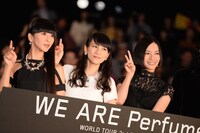 左からかしゆか、あ～ちゃん、のっち。