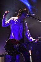 高津戸信幸（Vo, G）（Photo by Yusuke Satou）