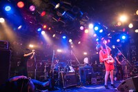 SEAGULL SCREAMING KISS HER KISS HER「ETERNAL ADOLESCENCE TOUR」東京・渋谷CLUB QUATTRO公演の様子。（撮影：アカセユキ）