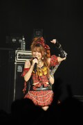 田中れいな(Vo)
