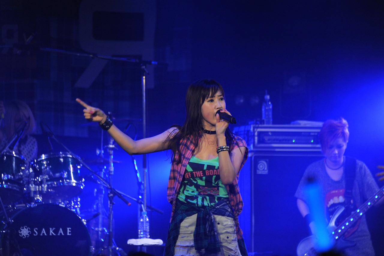 岡田万里奈（Vo）
