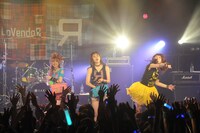 「LoVendoЯ LIVE TOUR 2015 MAJOЯ！」東京・LIQUIDROOM公演の様子。