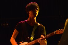 シミズコウヘイ（カラスは真っ白）