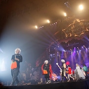 VAMPS幕張ハロパ初日にHYDE含む4人の「東京喰種」カネキ