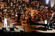 「billboard classics Salyu with 小林武史 PREMIUM SYMPHONIC CONCERT」神奈川・ミューザ川崎シンフォニーホール公演の様子。（Photo by Taku Fujii）