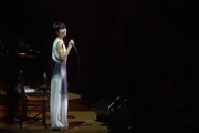 「billboard classics Salyu with 小林武史 PREMIUM SYMPHONIC CONCERT」神奈川・ミューザ川崎シンフォニーホール公演の様子。（Photo by Taku Fujii）