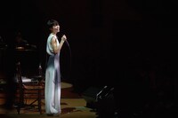 「billboard classics Salyu with 小林武史 PREMIUM SYMPHONIC CONCERT」神奈川・ミューザ川崎シンフォニーホール公演の様子。（Photo by Taku Fujii）
