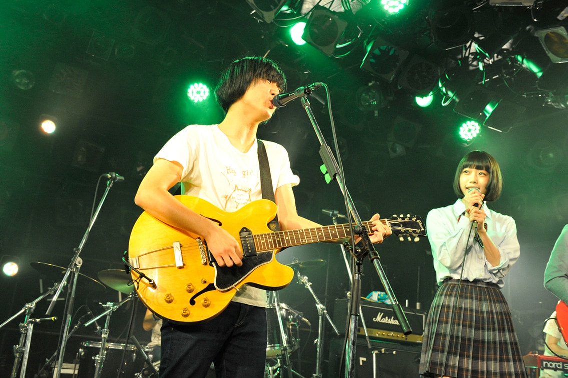 「グッバイフジヤマ『スイートセブンティーン』発売記念ワンマン“HELLO,goodbye,HELLO”」の様子。（撮影：佐藤哲郎）