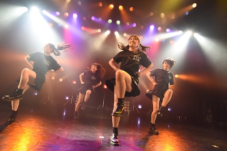 「PassCode 1stワンマンツアー『TRIAL OF PASSCODE』」の様子。