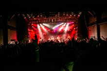 「植田真梨恵LIVE TOUR UTAUTAU vol.2」福岡・DRUM Be-1公演の様子。（撮影：竹谷さくら）