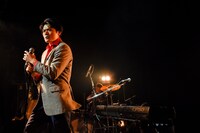 左から高岩遼、成田アリサ。 （撮影：小見山峻）