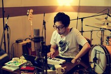 みきとP「ぼっち幸福論」ミュージックビデオ撮影の様子。（提供：EXIT TUNES）