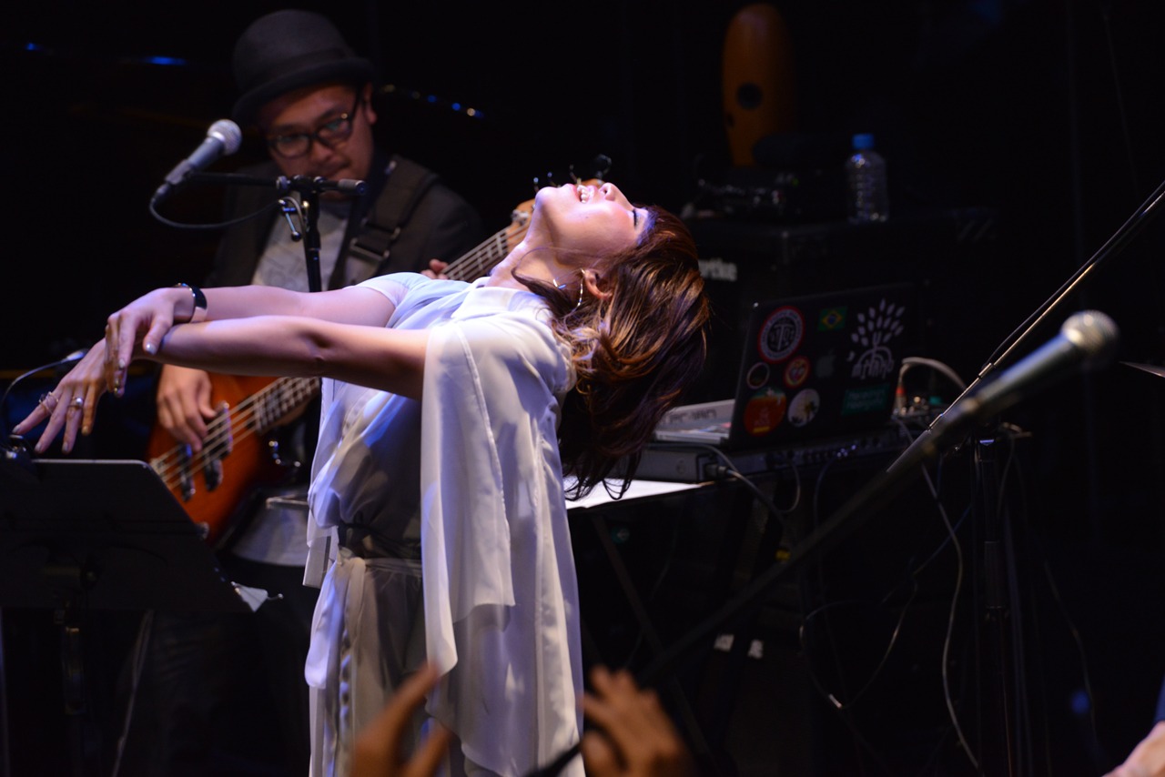 前作「THE MEMORY HOTEL」発売時に行われた東京・Billboard Live TOKYOワンマンライブの様子。