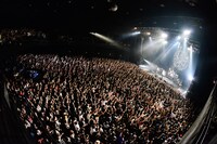 「カオスの百年TOUR 2015」東京・Zepp Tokyo公演1日目の様子。（撮影：橋本塁）