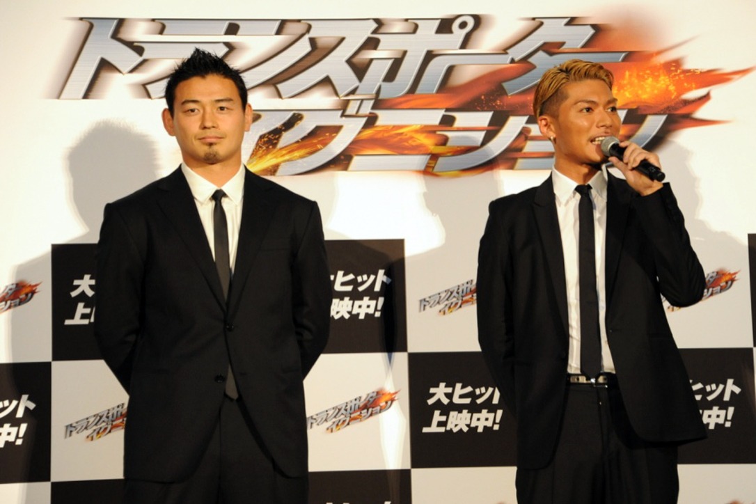 左より五郎丸歩選手、EXILE SHOKICHI。
