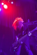 中村泰造（B）（提供：ポニーキャニオン）