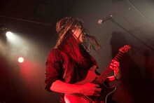 大村孝佳（G）（提供：ポニーキャニオン）