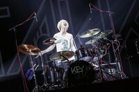 八木優樹（Dr, Cho）（撮影：後藤壮太郎）