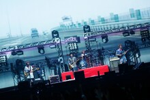 「KEYTALKの武道館で舞踏会 ～shall we dance?～」の様子。（撮影：後藤壮太郎）