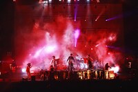 「SAKANAQUARIUM2015-2016 "NF Records launch tour"」東京・日本武道館公演の模様。（撮影：山本マオ）