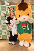 右からあらいぐんまちゃん。、ぐんまちゃん。