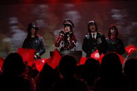 アーバンギャルド「くちびるデモクラシー」MVのワンシーン。