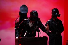 アーバンギャルド「くちびるデモクラシー」MVのワンシーン。